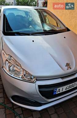 Хэтчбек Peugeot 208 2015 в Фастове Хэтчбек Peugeot 208 2015 в Фастове