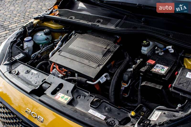 Хетчбек Peugeot 208 2023 в Львові фото 122 Хетчбек Peugeot 208 2023 в Львові
