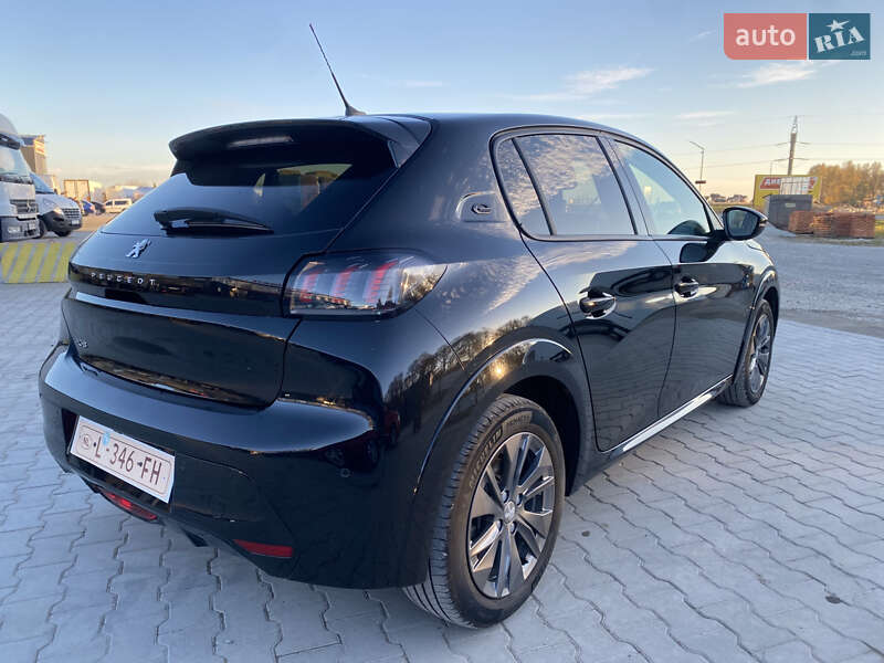 Хэтчбек Peugeot 208 2021 в Тернополе