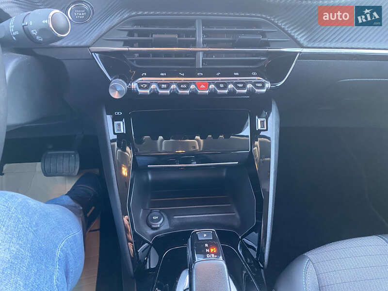 Хэтчбек Peugeot 208 2021 в Тернополе