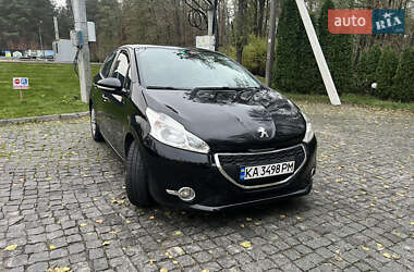 Хэтчбек Peugeot 208 2012 в Киеве