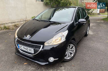 Хэтчбек Peugeot 208 2014 в Луцке