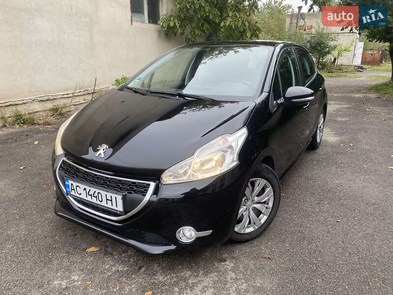 Хэтчбек Peugeot 208 2014 в Луцке фото Хэтчбек Peugeot 208 2014 в Луцке