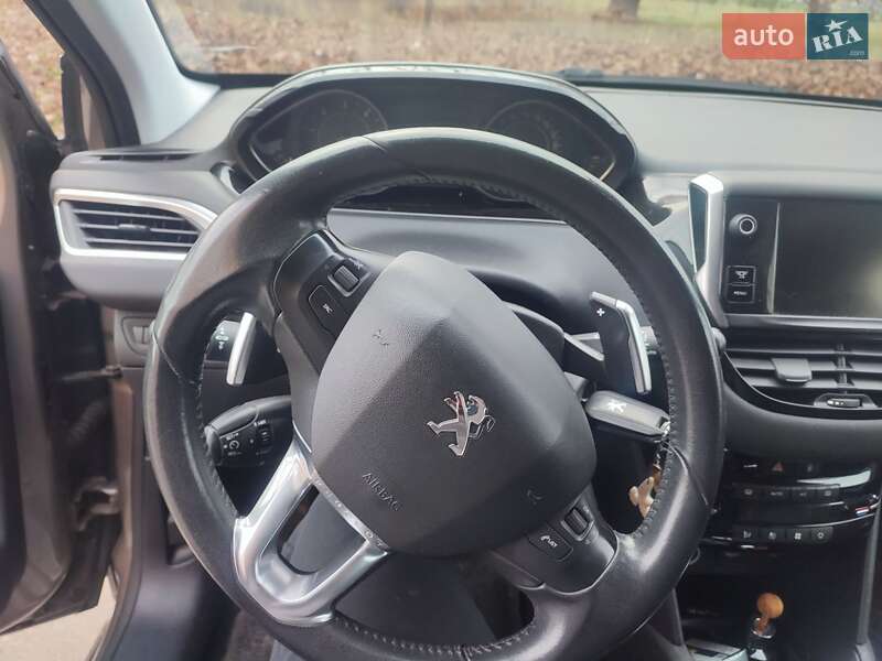Хэтчбек Peugeot 208 2013 в Сумах фото 11 Хэтчбек Peugeot 208 2013 в Сумах