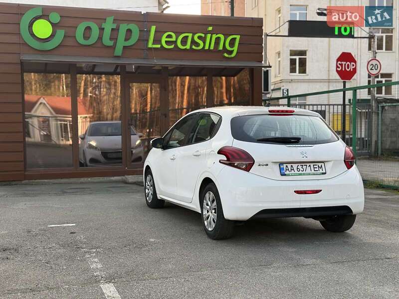 Хэтчбек Peugeot 208 2019 в Киеве фото 6 Хэтчбек Peugeot 208 2019 в Киеве