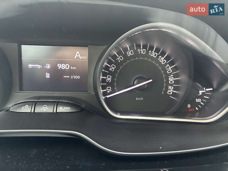 Хэтчбек Peugeot 208 2013 в Чернигове фото 19 Хэтчбек Peugeot 208 2013 в Чернигове