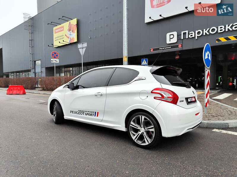 Хэтчбек Peugeot 208 2013 в Киеве фото 12 Хэтчбек Peugeot 208 2013 в Киеве