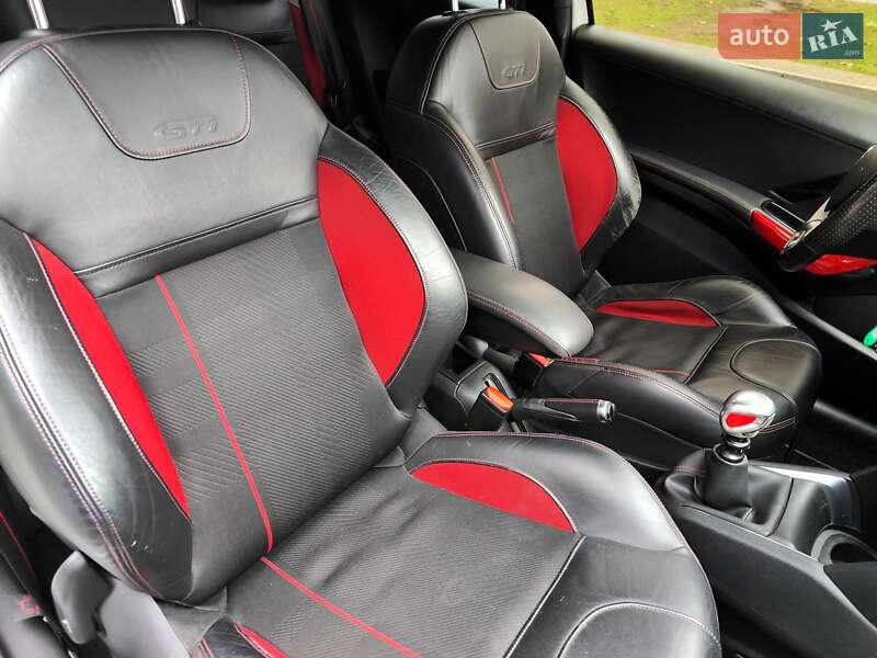 Хэтчбек Peugeot 208 2013 в Киеве фото 52 Хэтчбек Peugeot 208 2013 в Киеве