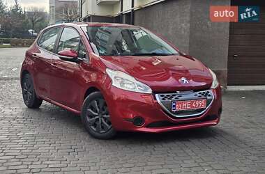 Хетчбек Peugeot 208 2012 в Івано-Франківську
