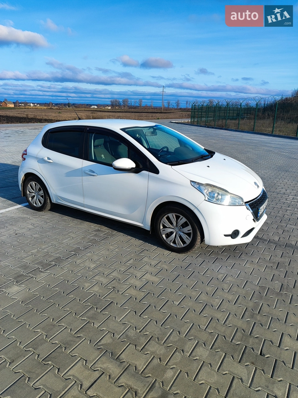 2012 Peugeot 208 - мініатюра 33