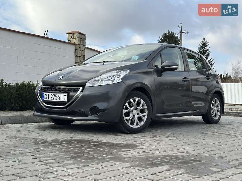 Peugeot 208 2012