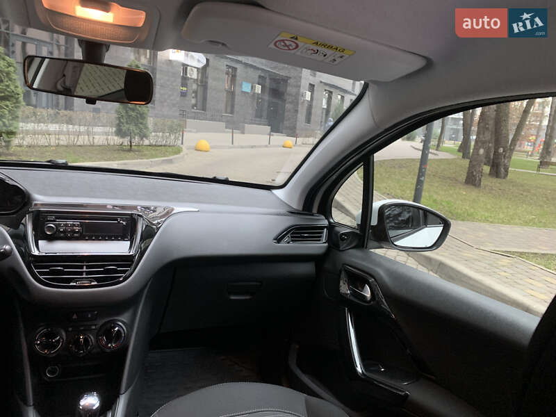 Хетчбек Peugeot 208 2014 в Броварах