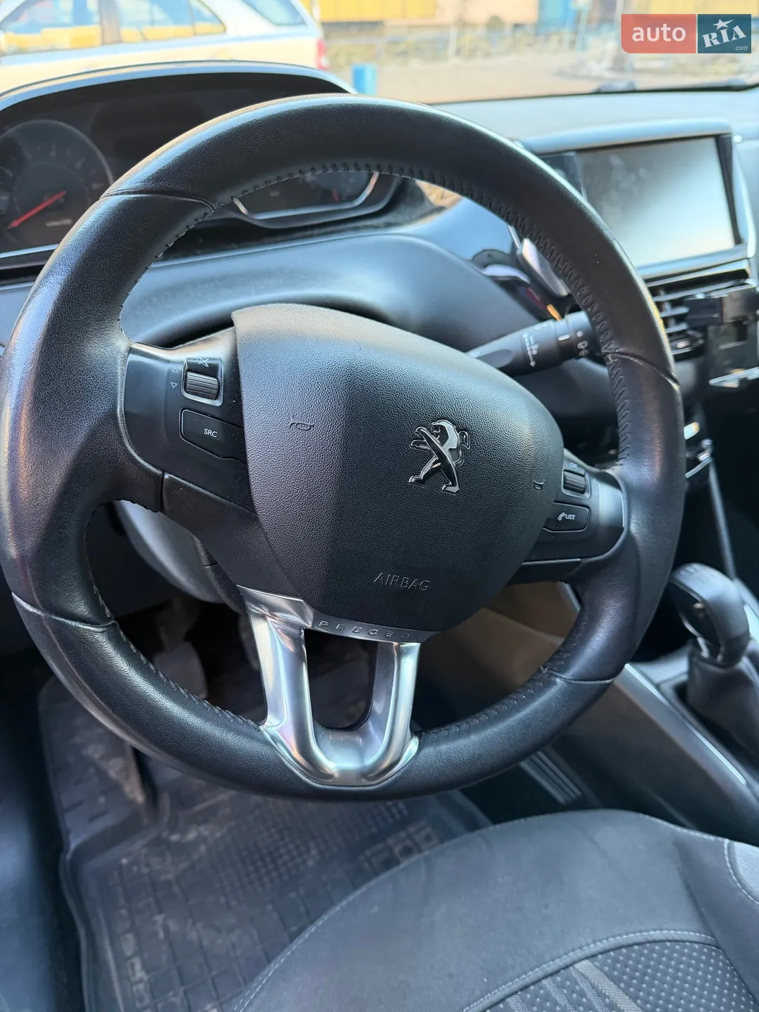 2013 Peugeot 208 - мініатюра 8
