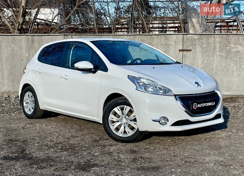 Peugeot 208 2015