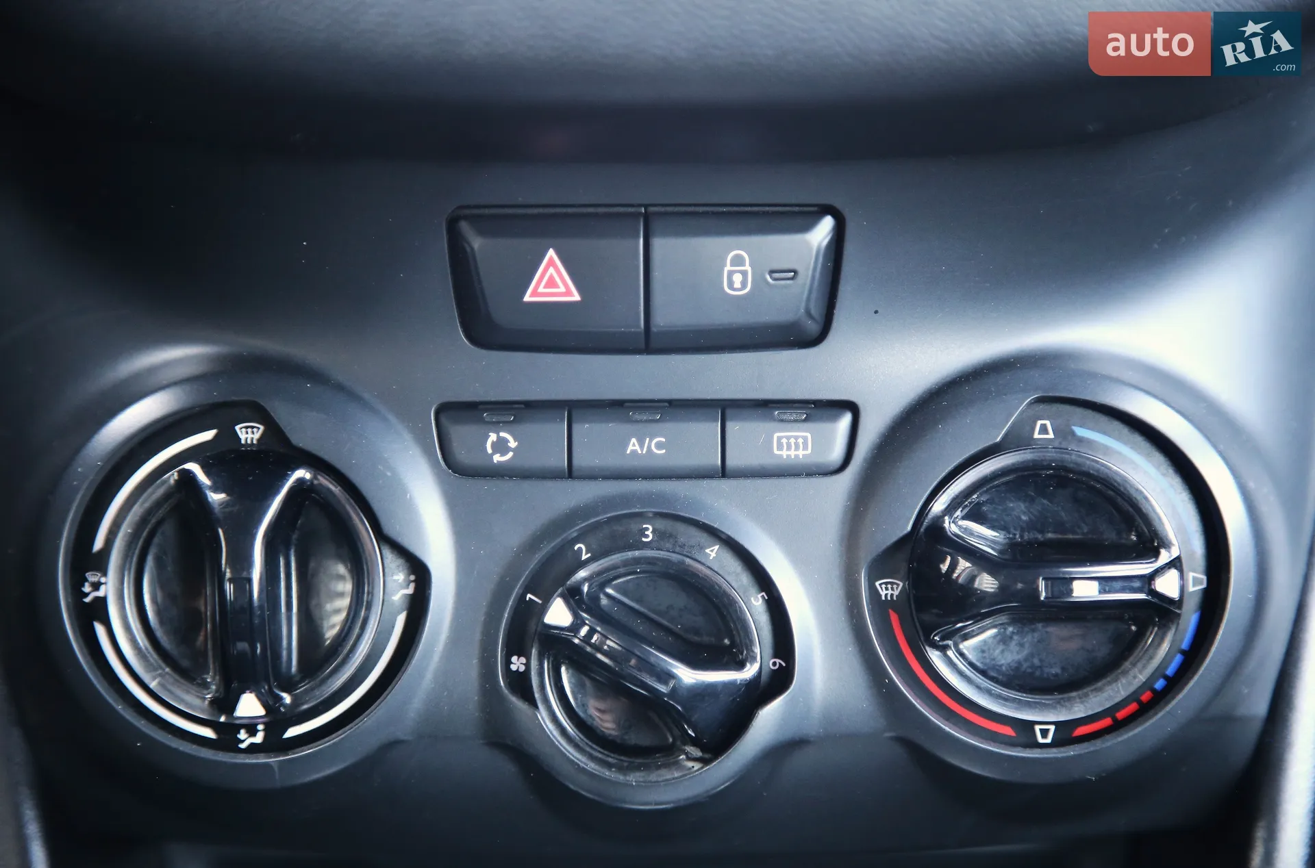 2016 Peugeot 208 - мініатюра 20