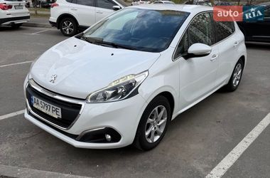 Хетчбек Peugeot 208 2016 в Києві