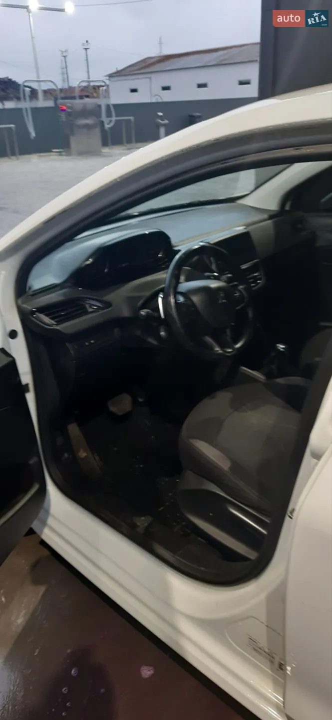 2012 Peugeot 208 - мініатюра 15