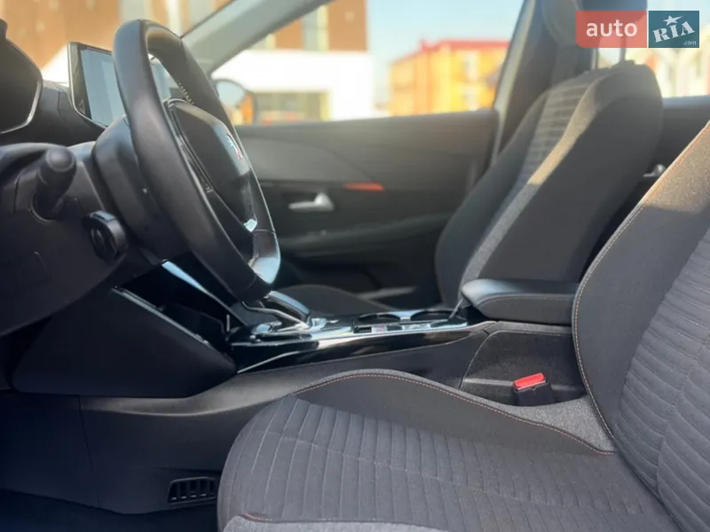 Peugeot 208 2021 VIN VR3UHZKXZMT013660 фото оголошення 16 з 68