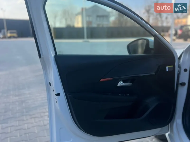 Peugeot 208 2021 VIN VR3UHZKXZMT013660 фото оголошення 19 з 68