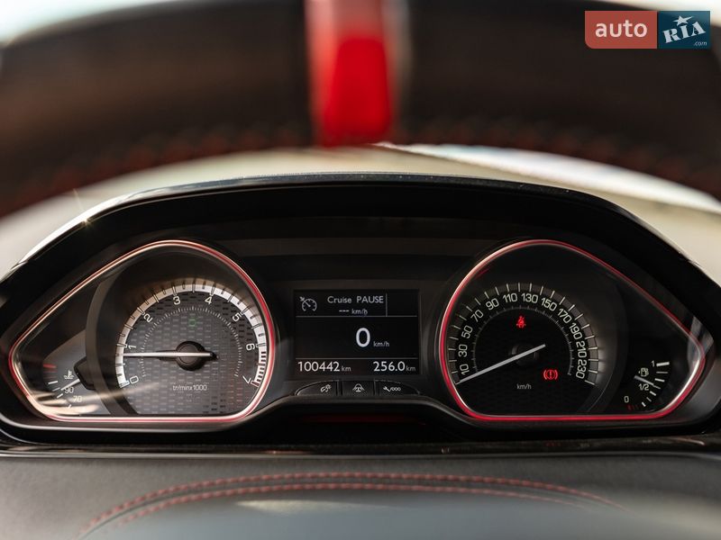 Хэтчбек Peugeot 208 2013 в Львове