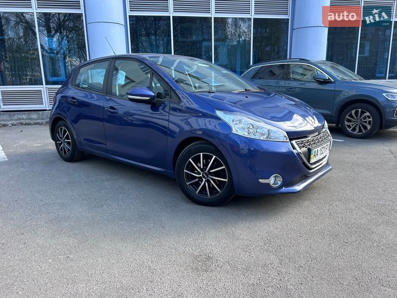 Peugeot 208 2013