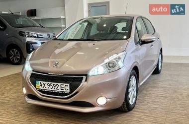 Хэтчбек Peugeot 208 2013 в Харькове