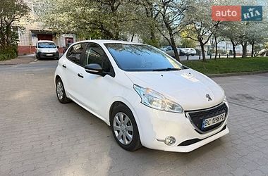 Хэтчбек Peugeot 208 2014 в Львове