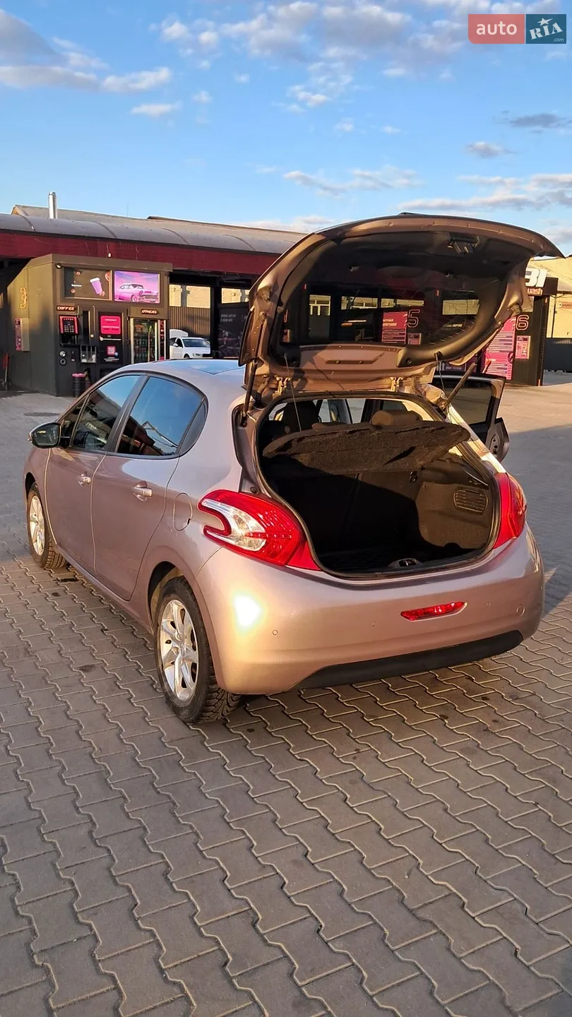 2014 Peugeot 208 - мініатюра 13