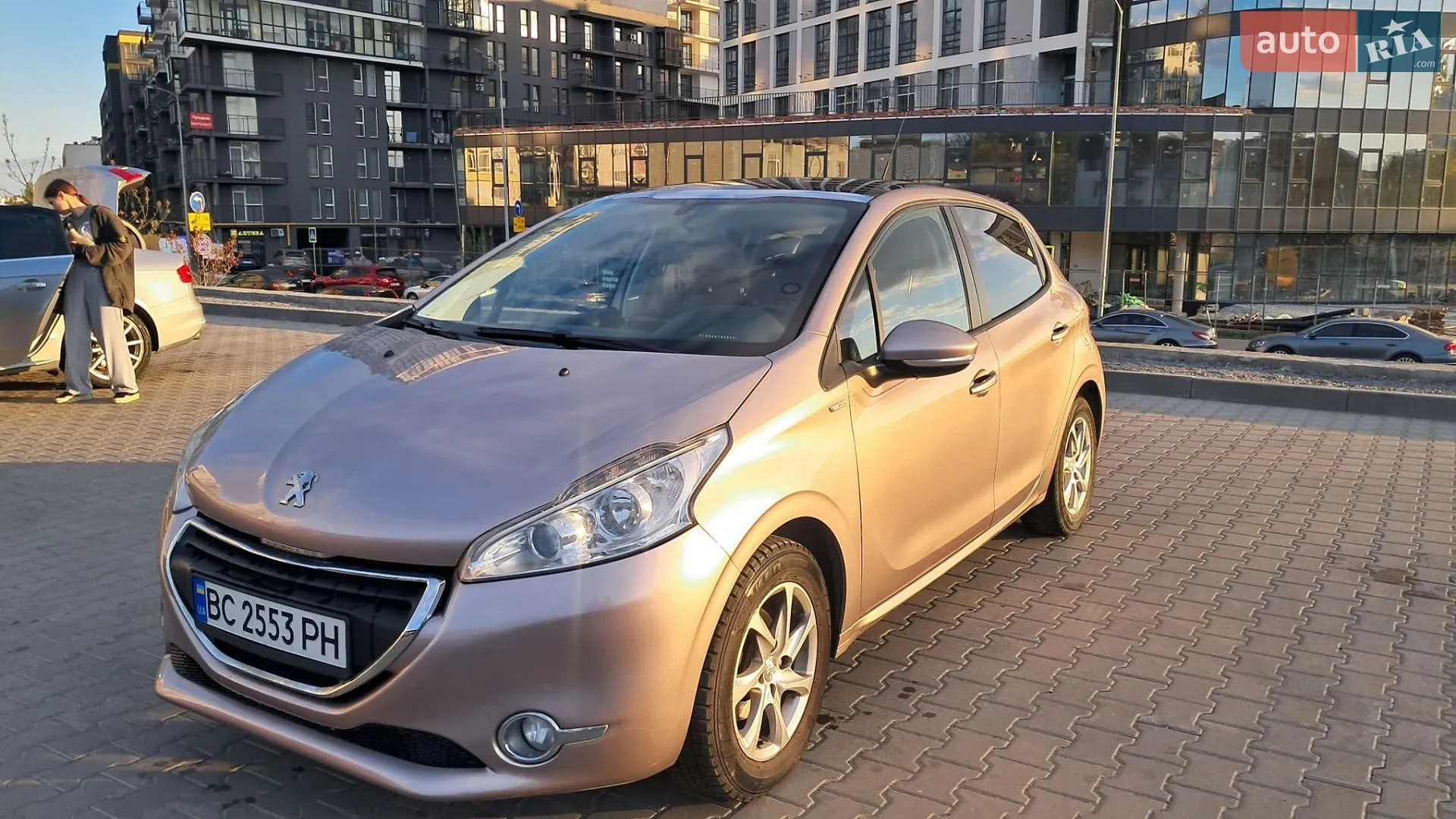 2014 Peugeot 208 - мініатюра 11