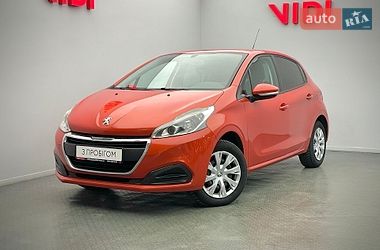 Хетчбек Peugeot 208 2015 в Києві