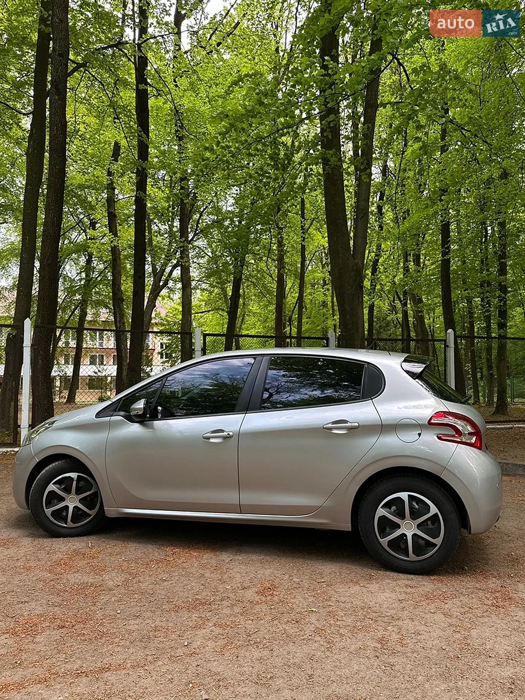 2014 Peugeot 208 - мініатюра 2