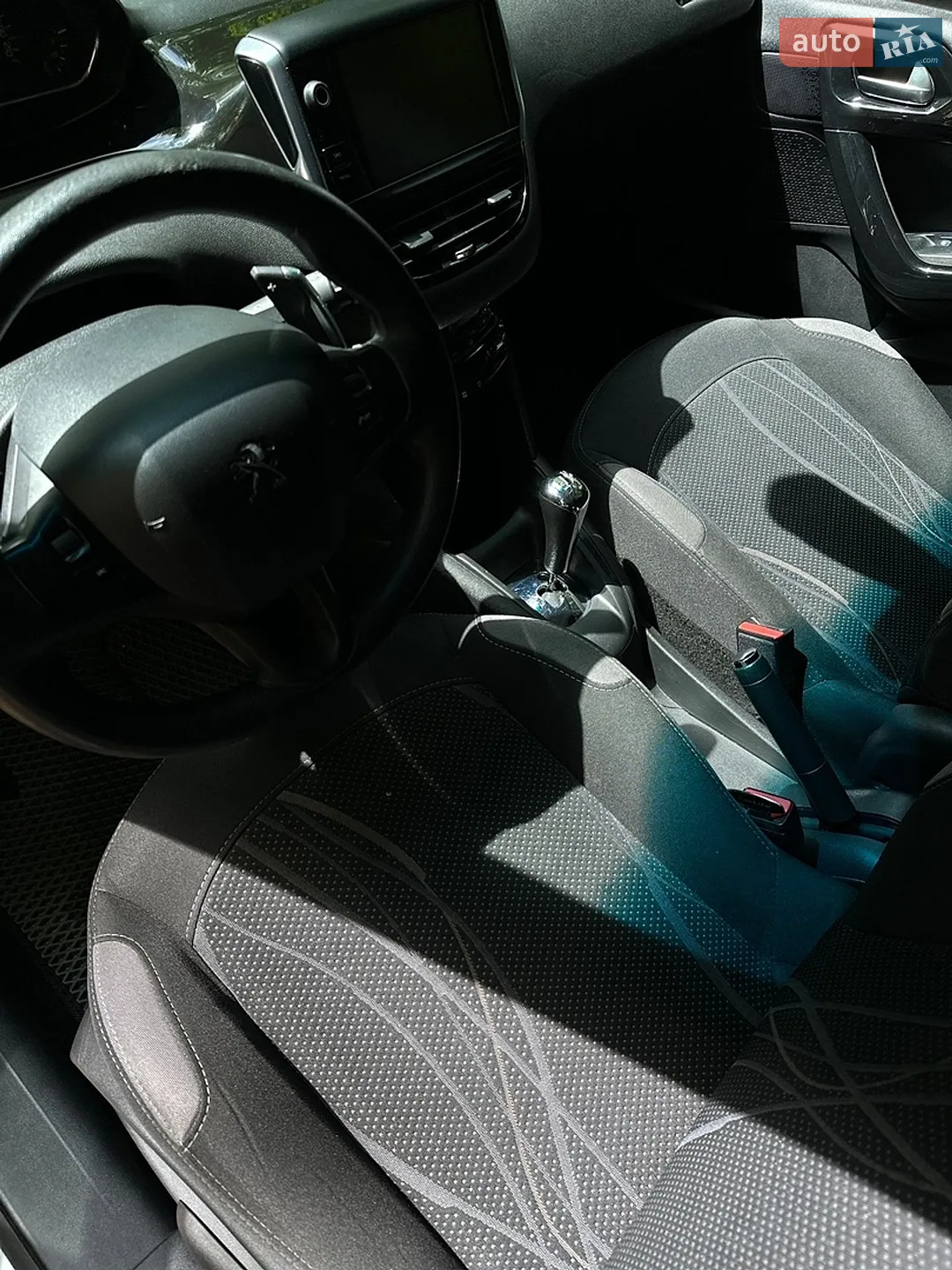 2014 Peugeot 208 - мініатюра 52