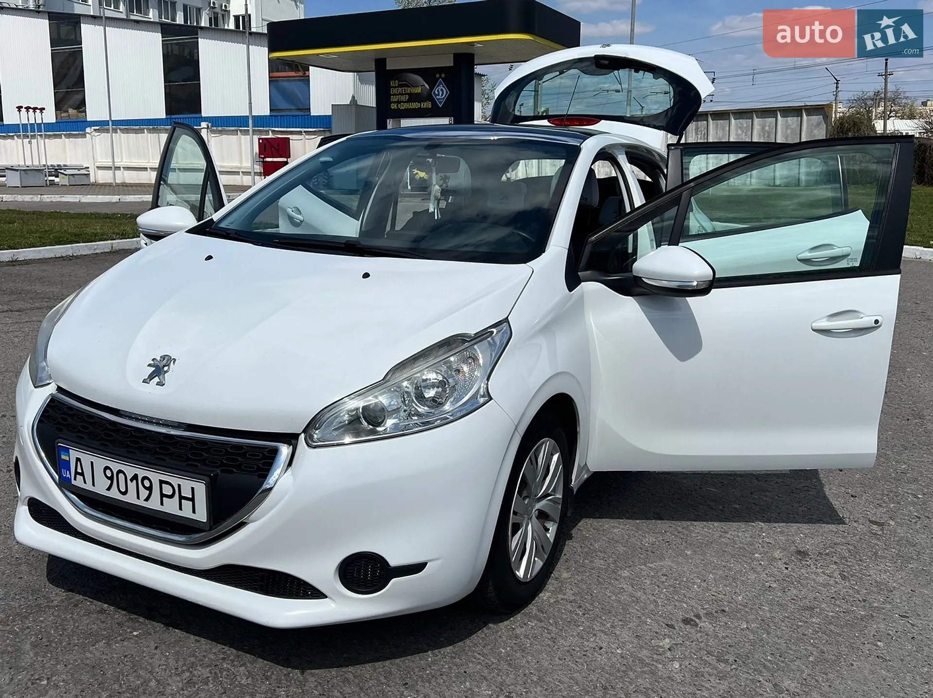 2013 Peugeot 208 - мініатюра 9
