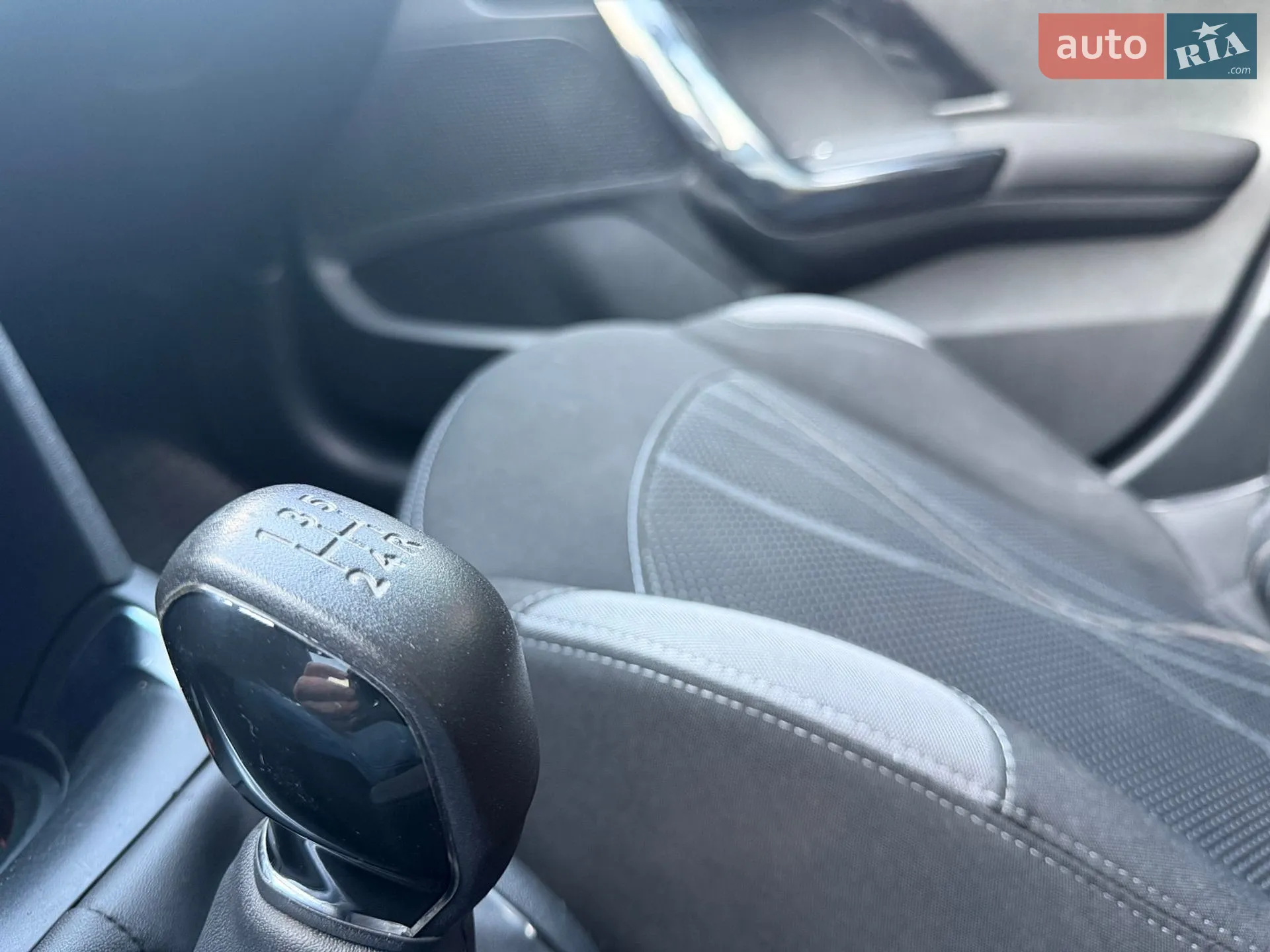 2013 Peugeot 208 - мініатюра 23