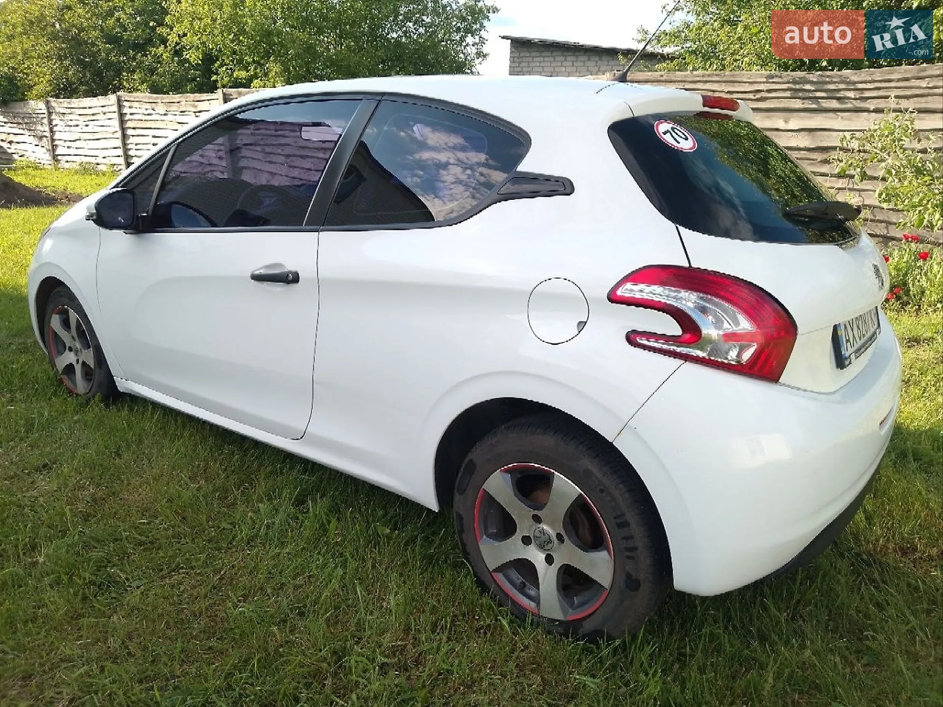 2013 Peugeot 208 - мініатюра 4