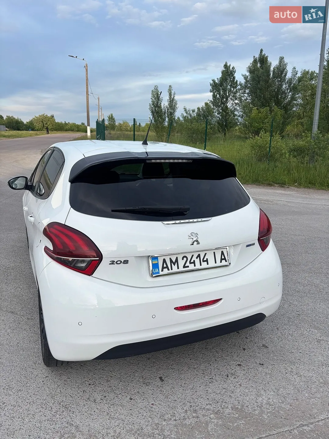 2016 Peugeot 208 - мініатюра 2
