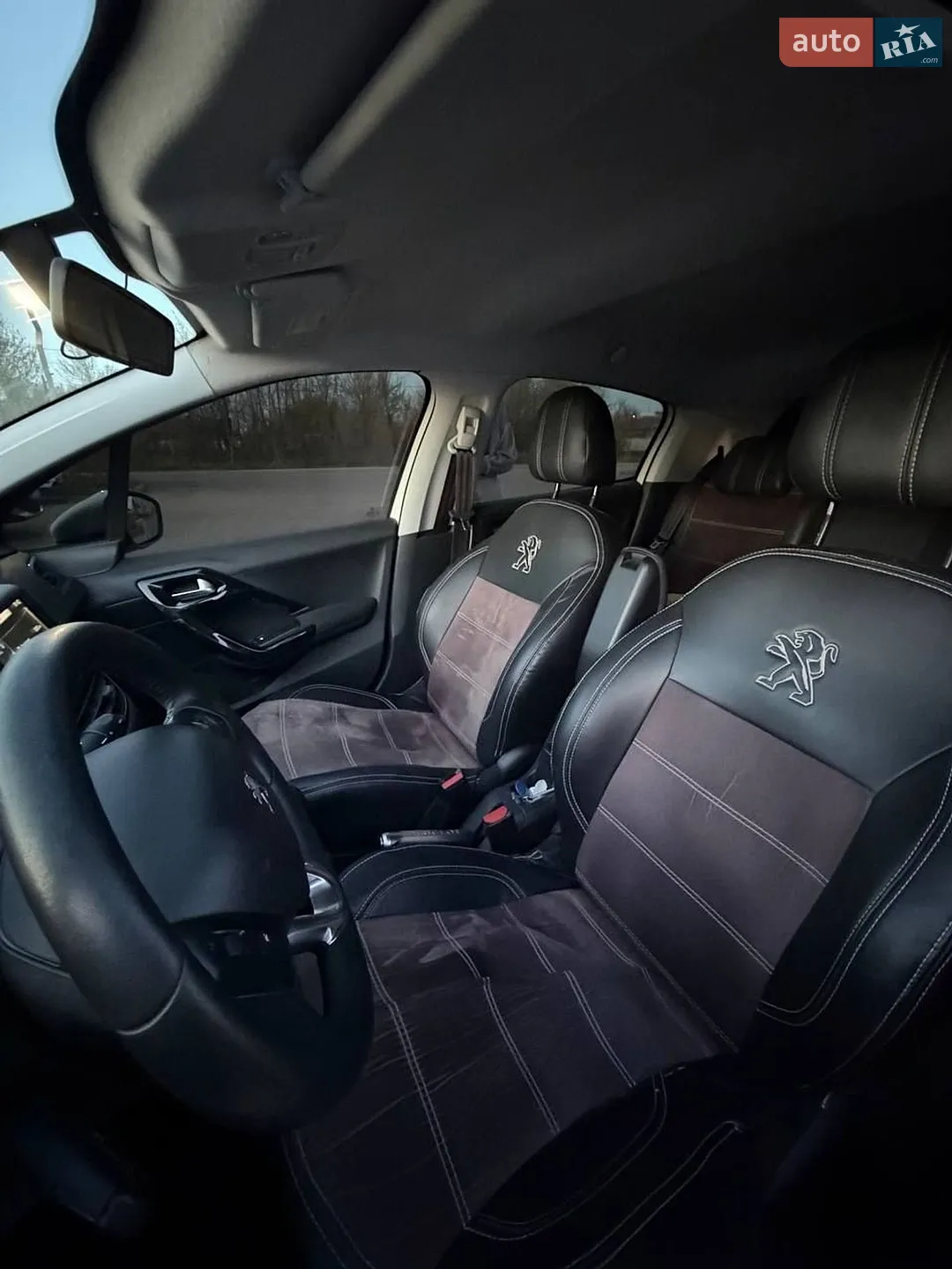 2013 Peugeot 208 - мініатюра 8