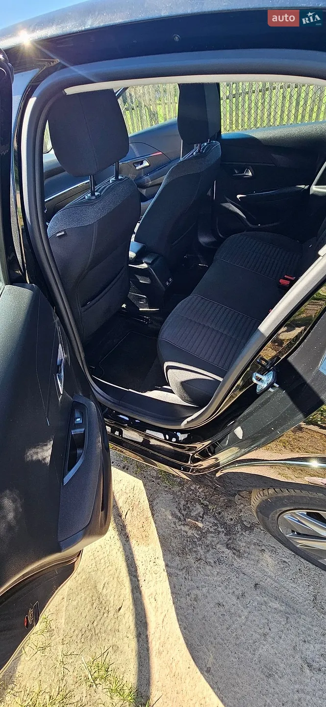 2023 Peugeot 208 - фото 1