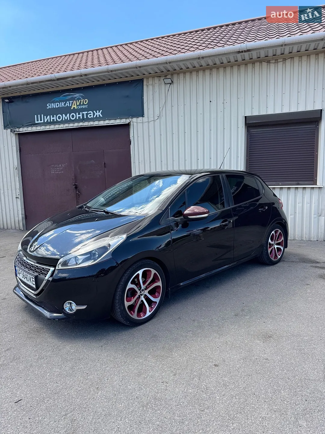 2013 Peugeot 208 - мініатюра 2