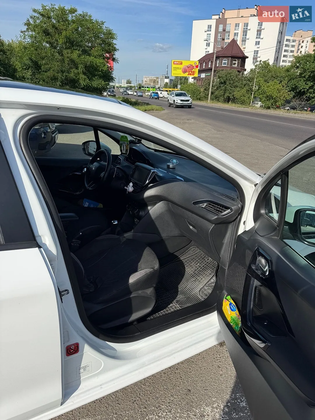 2012 Peugeot 208 - мініатюра 7