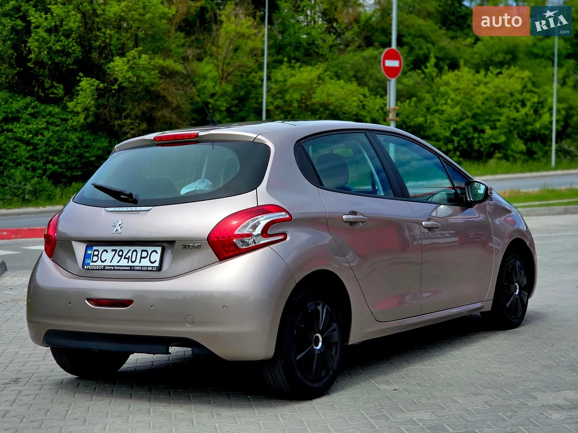 2013 Peugeot 208 - мініатюра 11