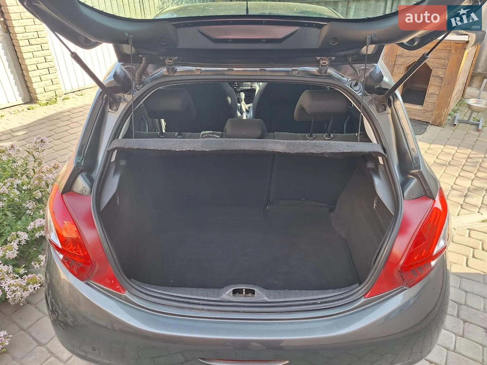 2012 Peugeot 208 - мініатюра 7