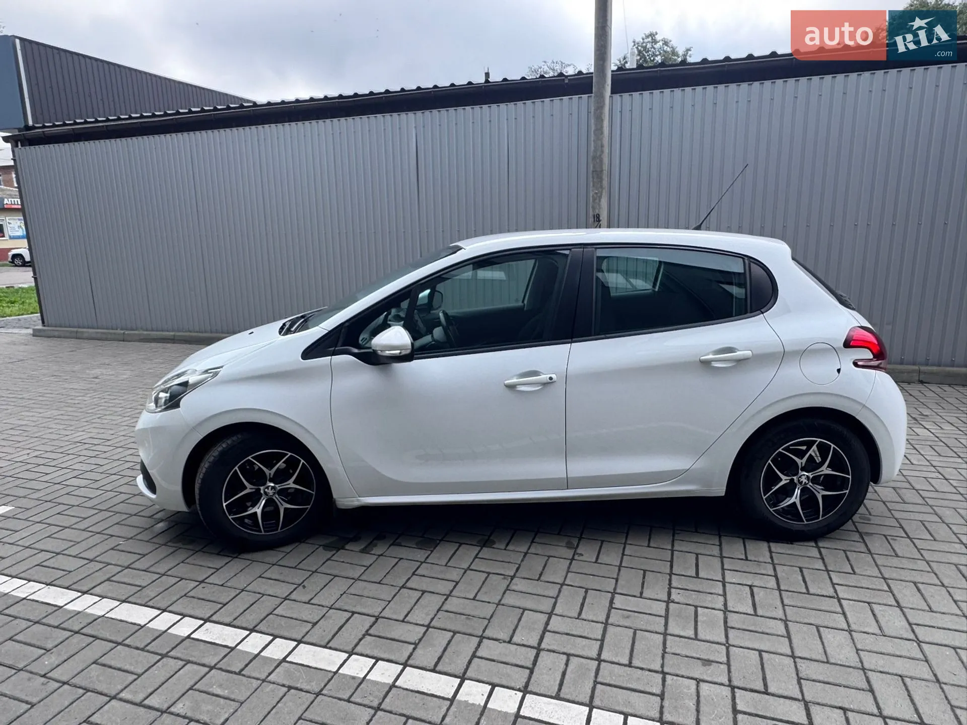 2018 Peugeot 208 - мініатюра 4