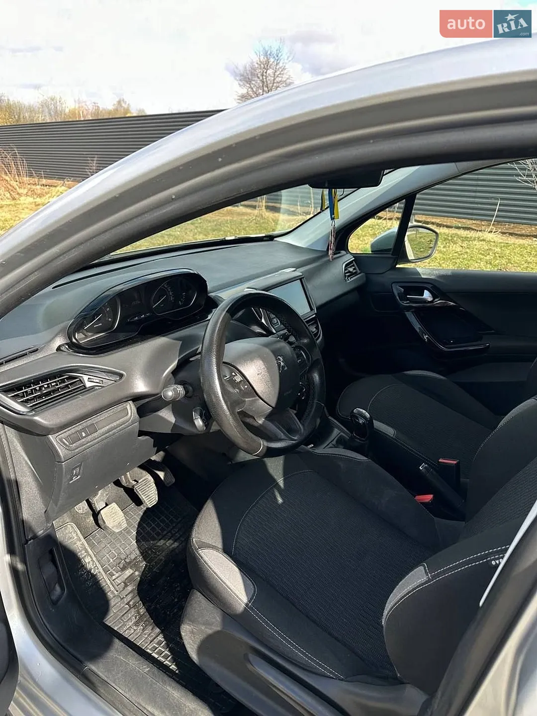 2015 Peugeot 208 - мініатюра 13