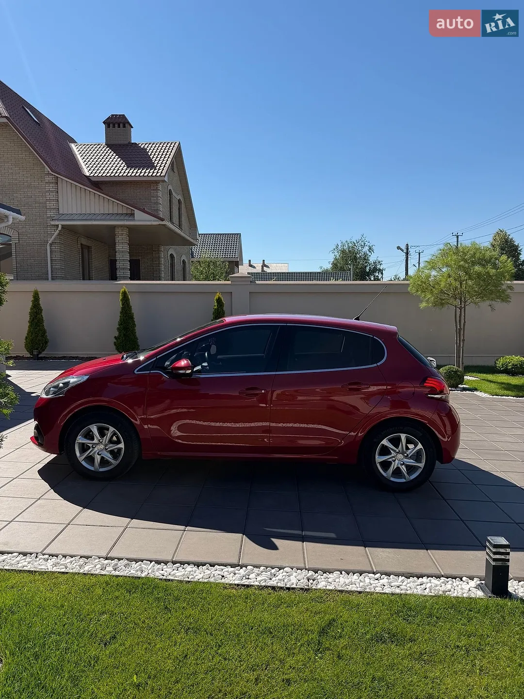 2016 Peugeot 208 - мініатюра 9