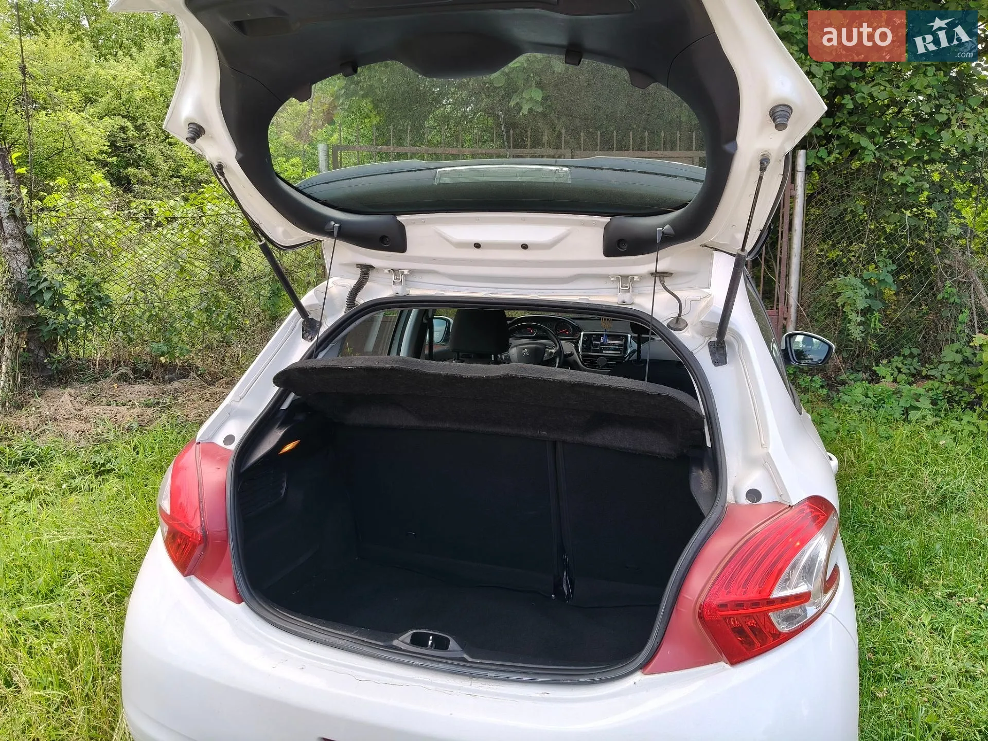 2012 Peugeot 208 - мініатюра 31