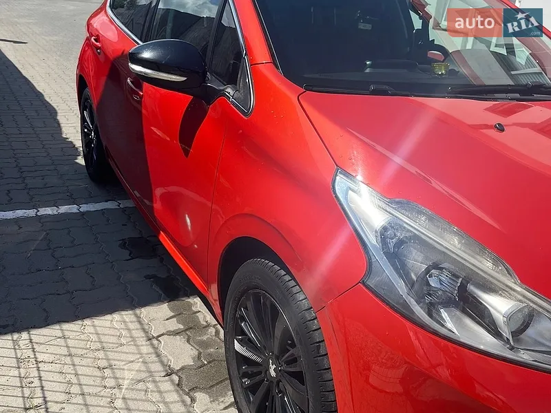 Peugeot 208 2015