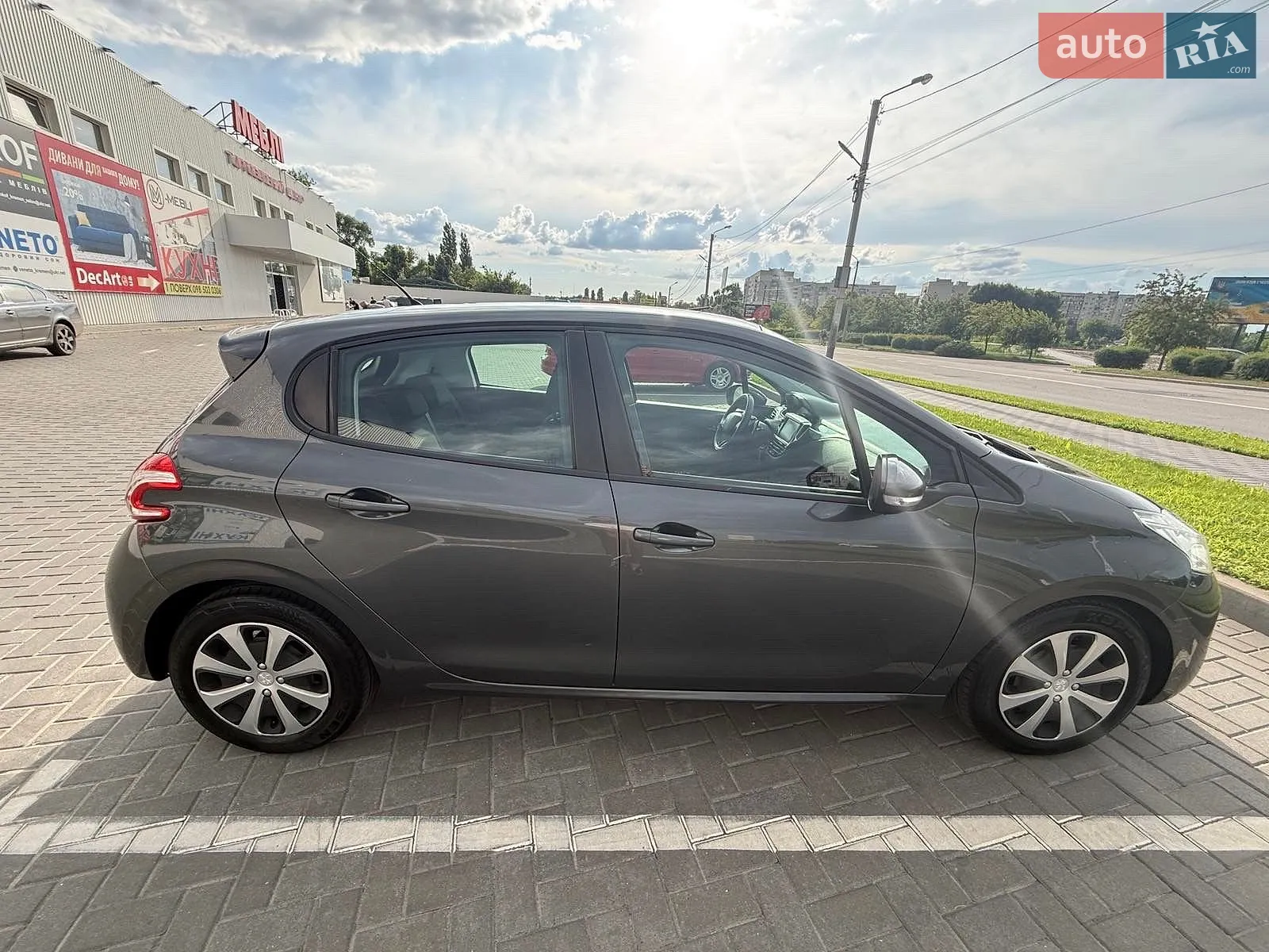 2012 Peugeot 208 - мініатюра 2