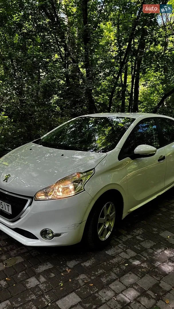 2013 Peugeot 208 - мініатюра 21