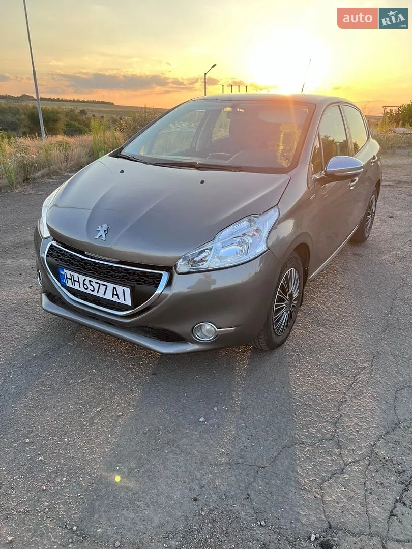 Peugeot 208 2013